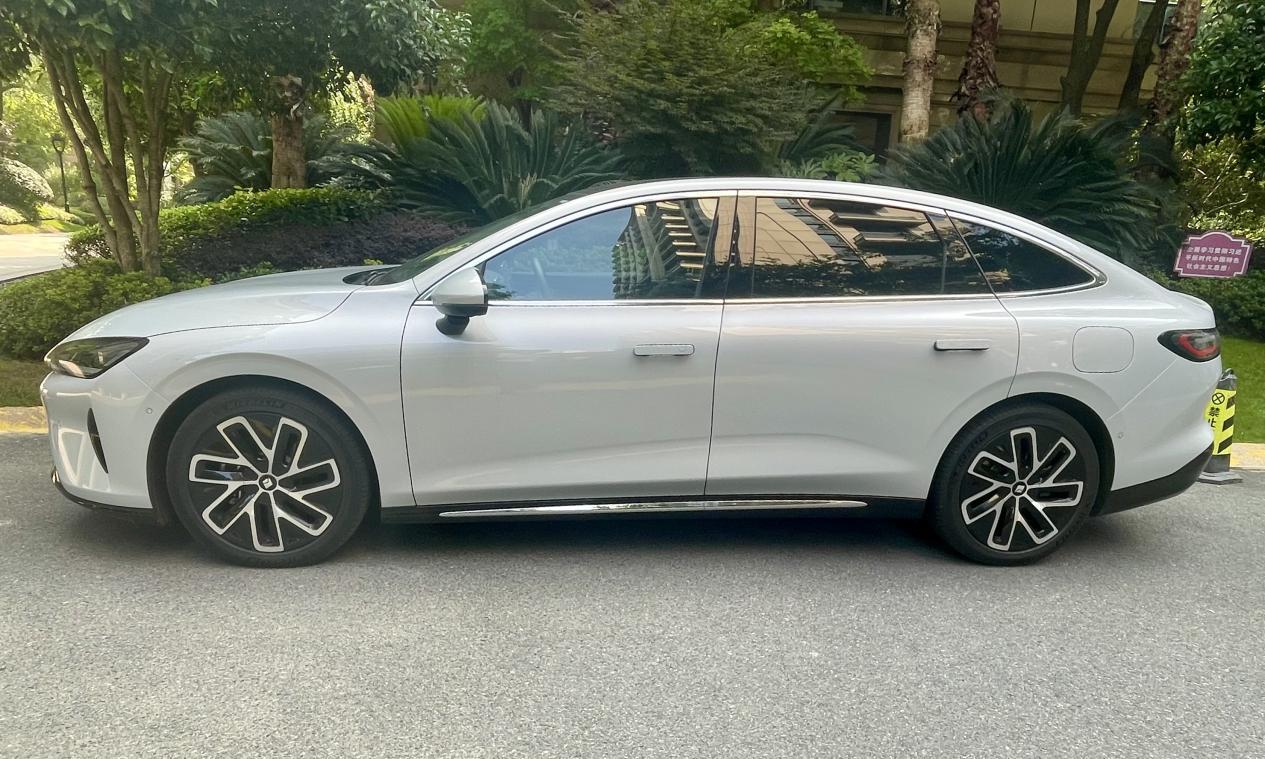 亚洲精品第一国产综合高清 合高叙事节奏的极致追求