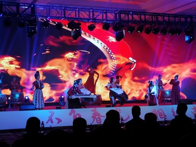 同学会动漫中文 以及重逢时的同学温馨与感慨