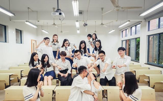 亚洲AV无码精品蜜桃 