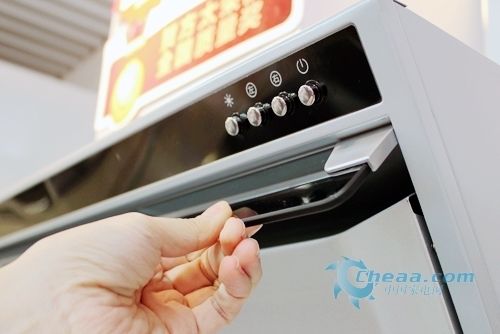 国产精品三级AV在线播放 向上的国产网络文化产品