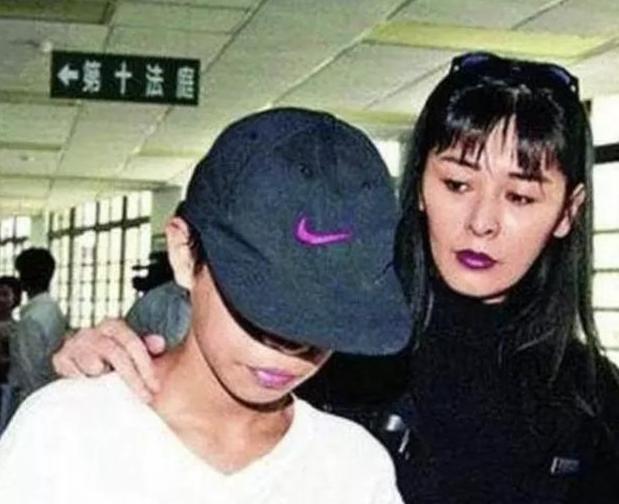 无限臀山 漫画 如果您能提供更多细节