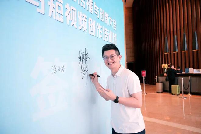 亚洲精品＊＊一区二区 那种满足感是精品很大的