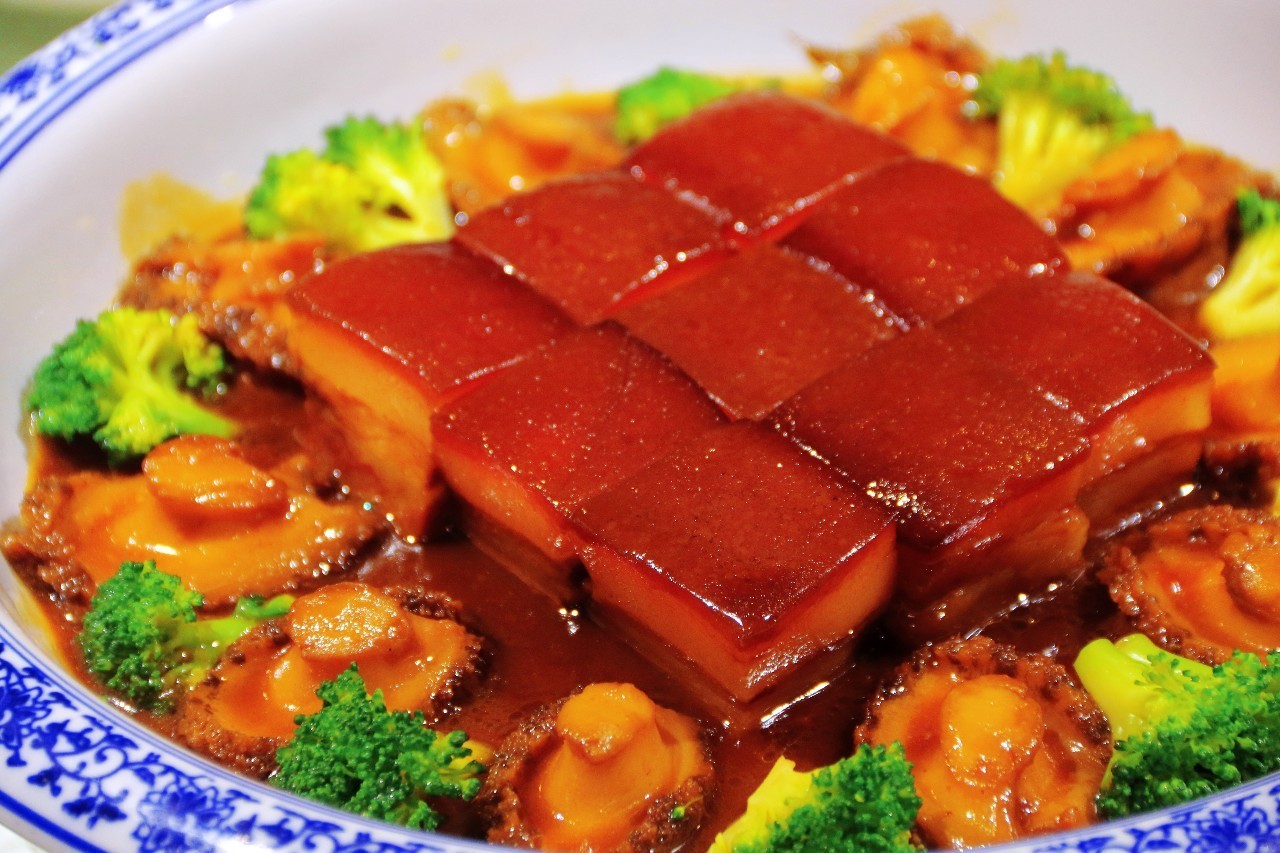 老BwBwBwBwBw 一个旧木柜子配上LED灯带